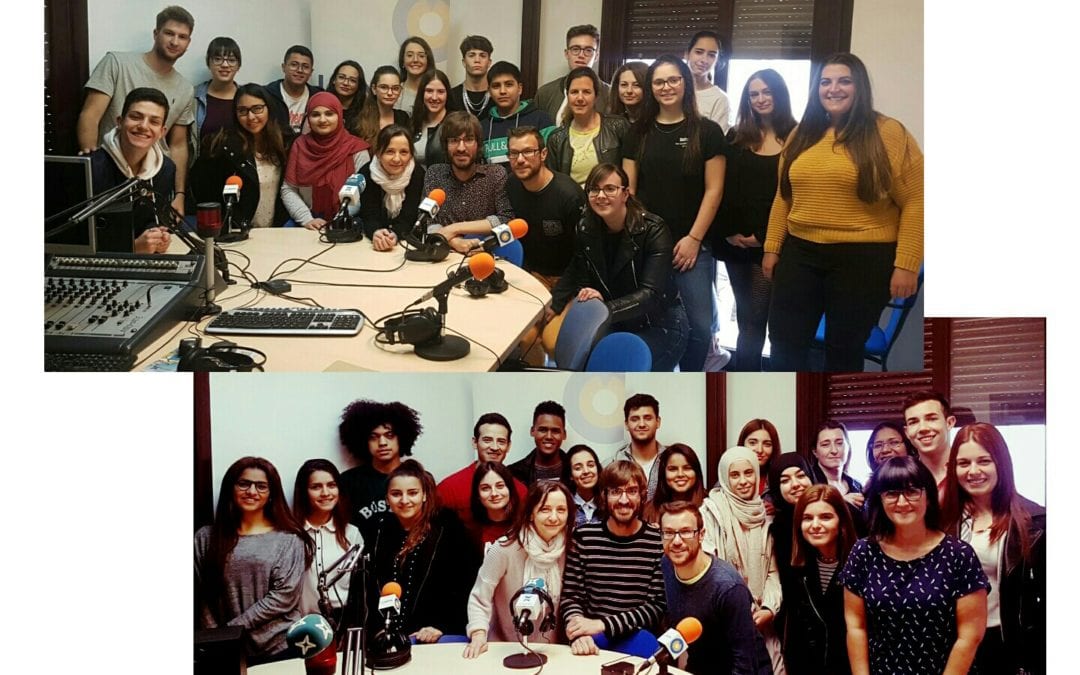 Alumnes de l’Institut Baix Camp enregistren dos programes a LANOVA Ràdio en el marc del pla Innova FP